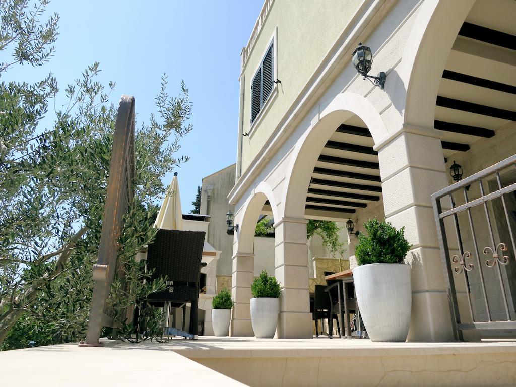 Guest House Villa Maslina 네움 외부 사진
