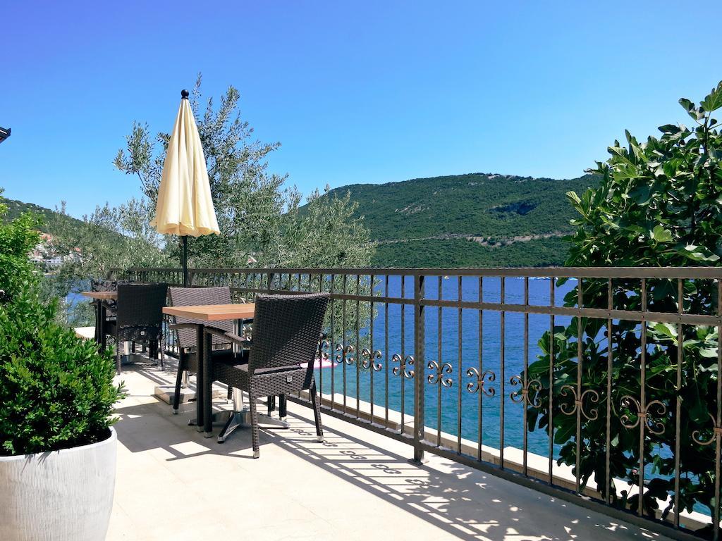 Guest House Villa Maslina 네움 외부 사진