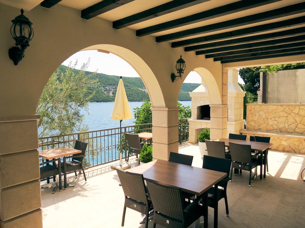 Guest House Villa Maslina 네움 외부 사진