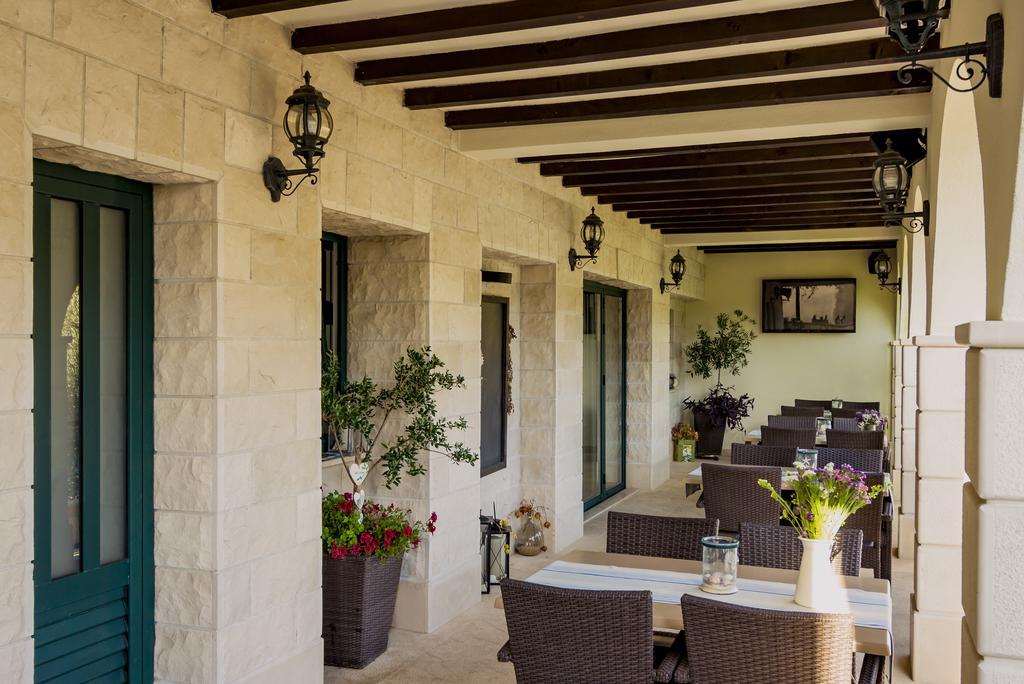 Guest House Villa Maslina 네움 외부 사진