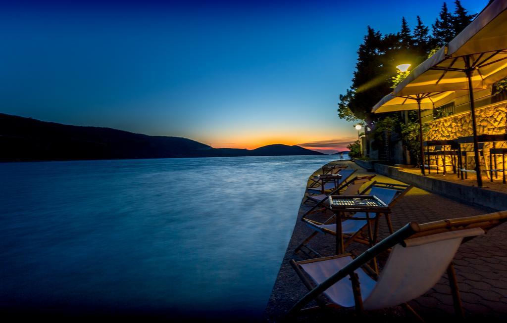 Guest House Villa Maslina 네움 외부 사진